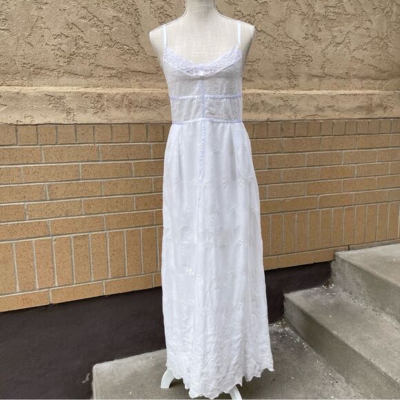 White Cove Dresses & Skirts - White Cove Women's Maxi Dress White (Size M)